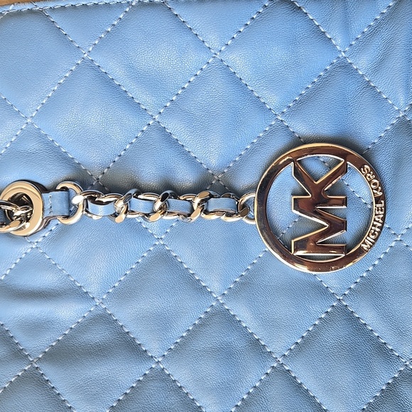 Michael Kors Susannah Small North South Tote - Picture 2 of 12